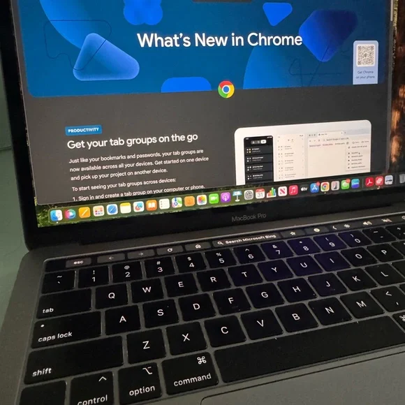 MacBook Pro 13” 2018 i5 8GB 256GB SSD – Works Great, Needs Battery, Minor Flaws - Picture 9 of 9